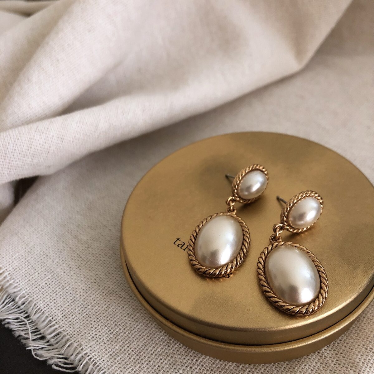 橢圓麻花邊珍珠耳環