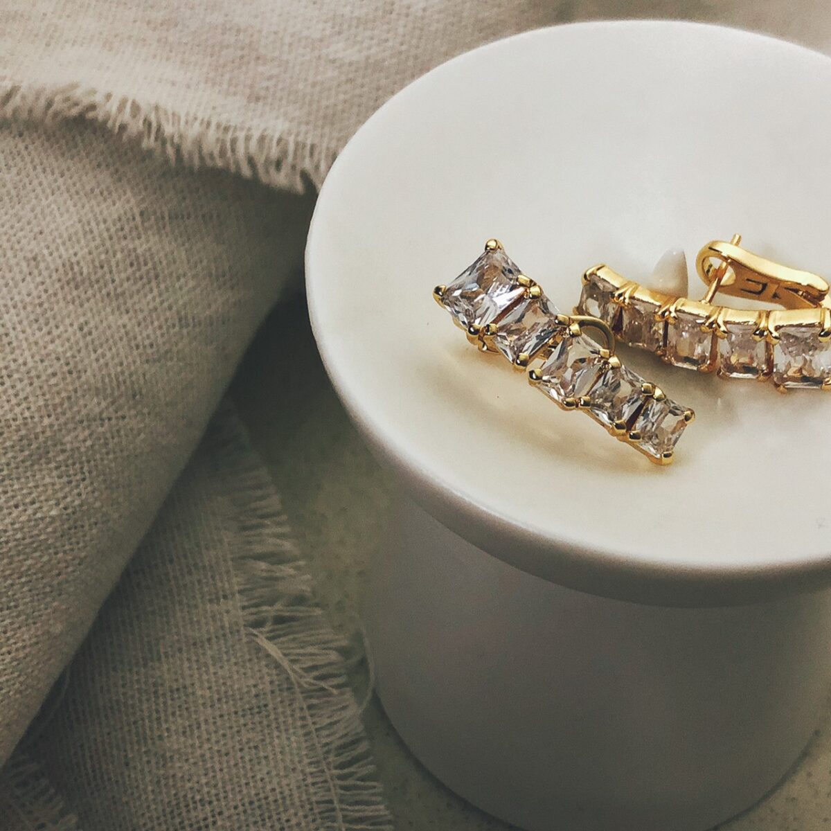 不規則排鑽易扣耳環