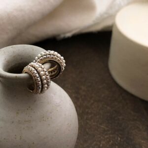 米色系小珍珠耳圈