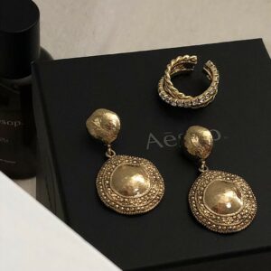 仿舊褶皺同心圓耳環