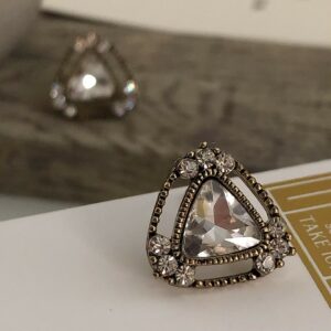 鏤空三角鑽耳環