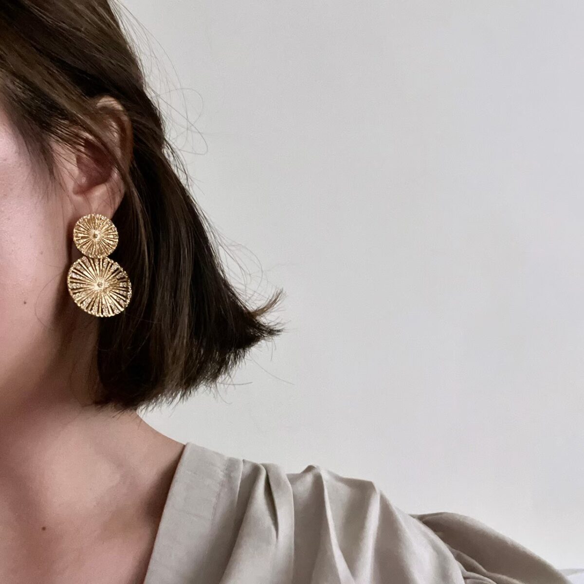 雙圓鏤空鑽耳環