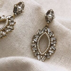 小珍珠橢圓長鑽耳環