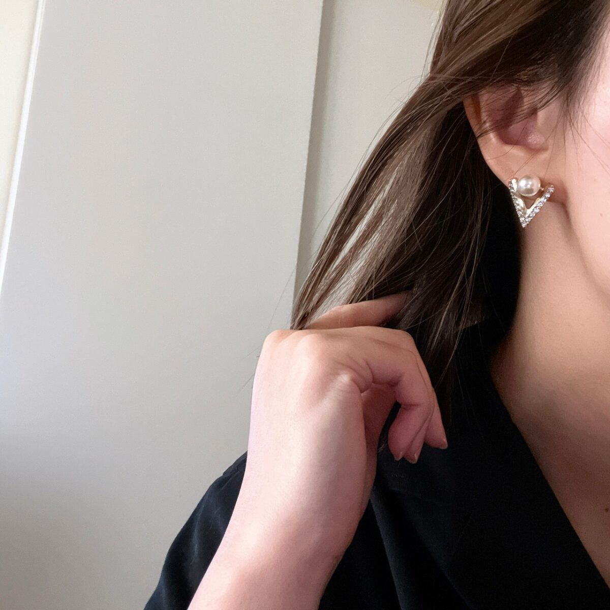 珍珠V形小鑽耳環