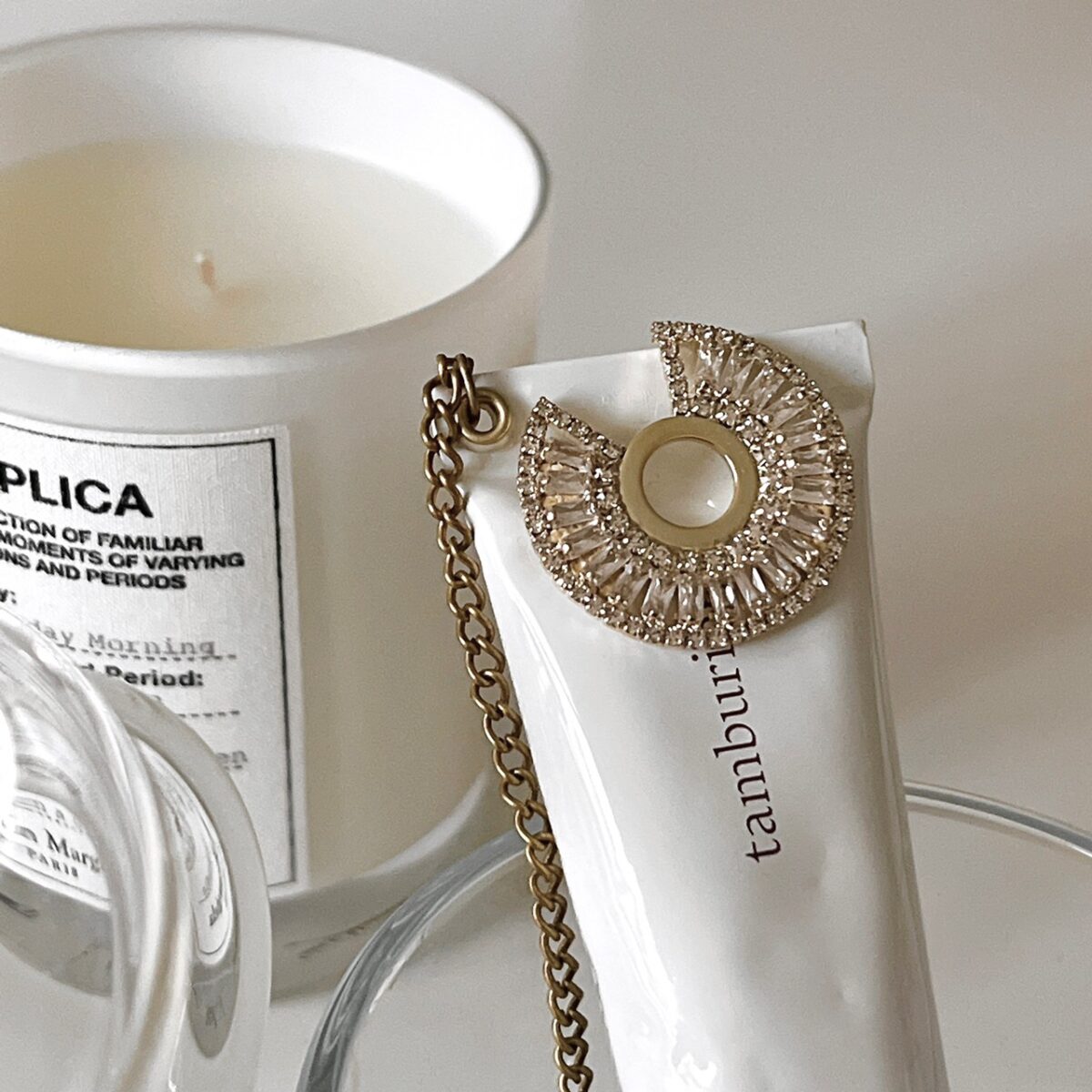 滿鑽小缺口圈圈耳環