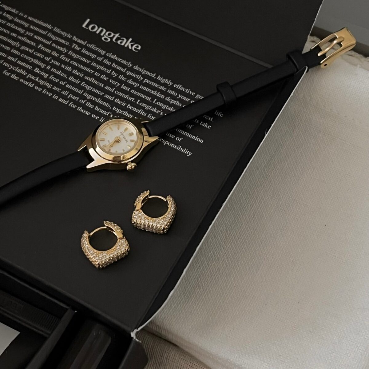 復古圓形皮革手錶