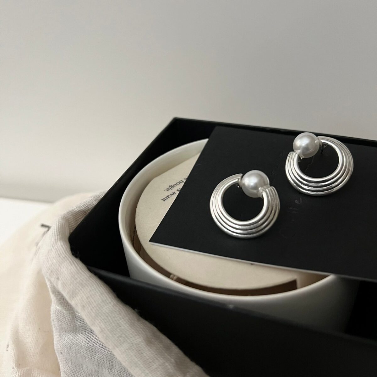 線條圈圈珍珠耳環
